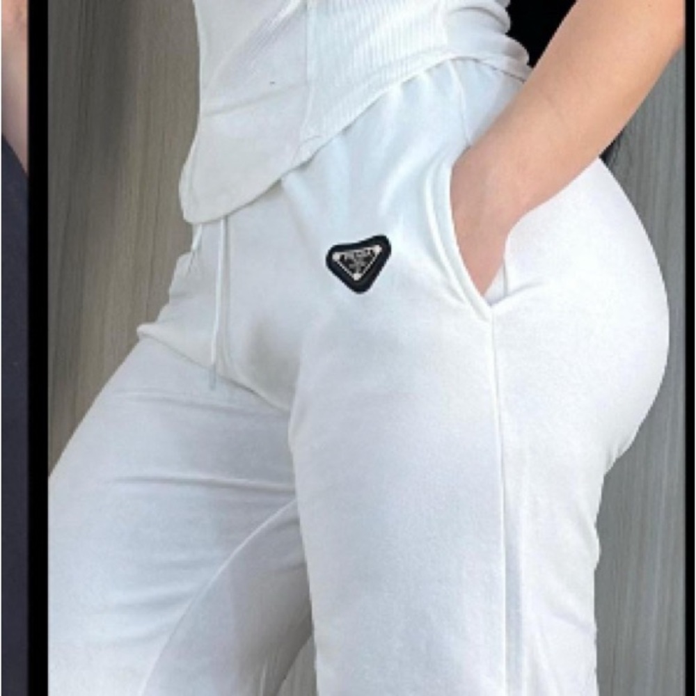 White Women's Jogger Pants